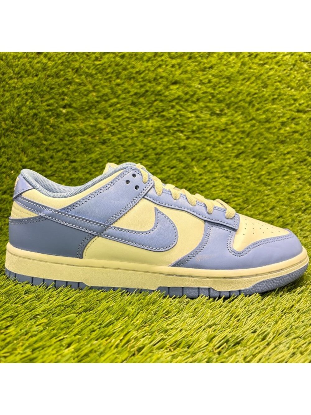 Nike Dunk Low Retro Mens Size 7.5 University Blue Cream Athletic Shoes Sneakers